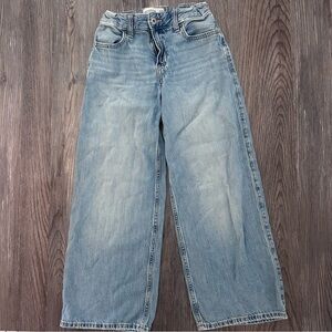 Abercrombie Kids Girls Ultra Baggy Wide Leg jeans 11-12 Short